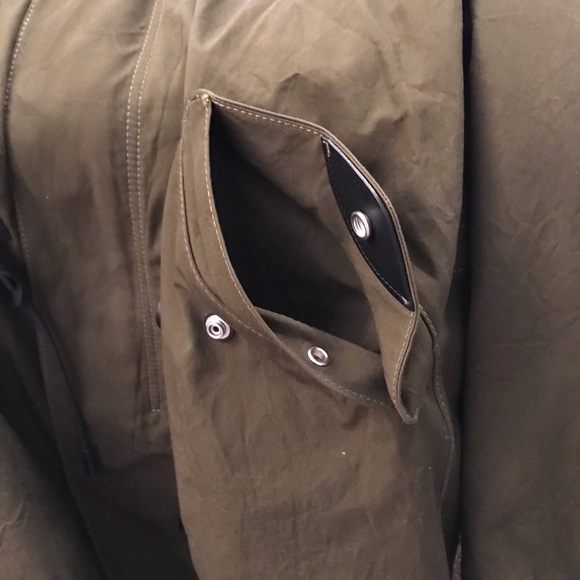 Coach Parka || size 44 || NEW WITH TAGS - Picture 9 of 14